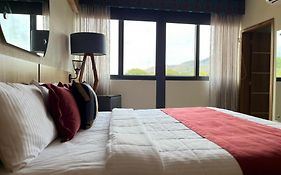 Hotel Cinco Diamantes